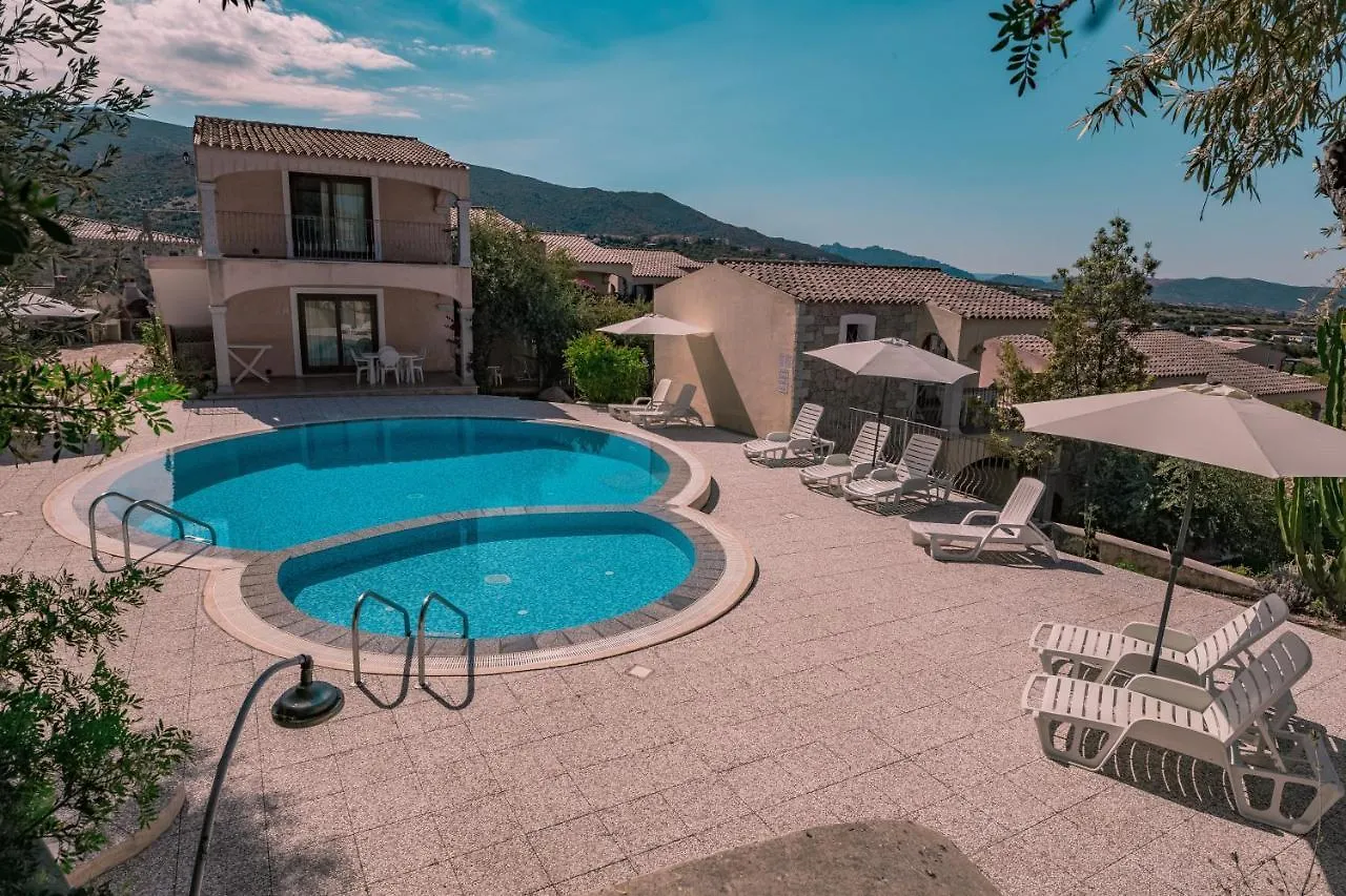 The Fantastic Residenza Badus 1 Bedroom Apartment Sleeps 4 No0810 Badesi