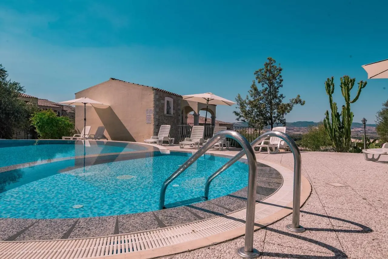 The Fantastic Residenza Badus 1 Bedroom Apartment Sleeps 4 No0810 Badesi